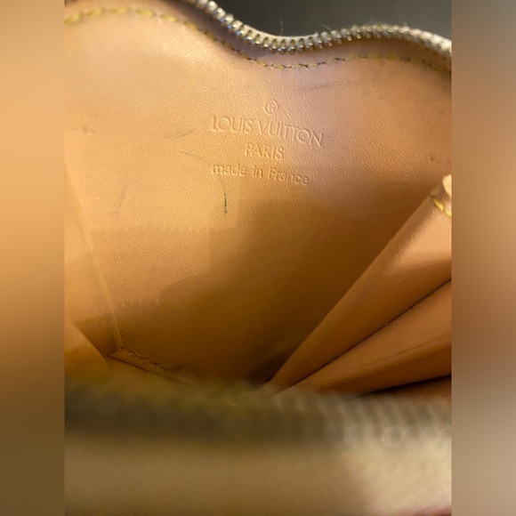 Louis Vuitton x Takashi Murakami white multicolor heart coin purse - Picture 16 of 17